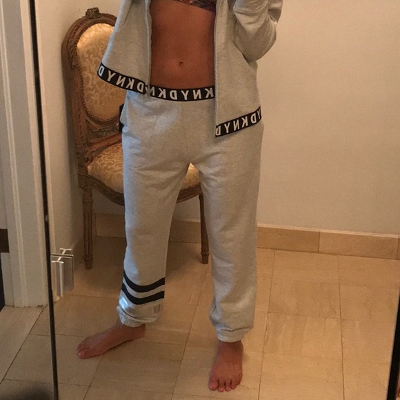 NEW DKNY tracksuit SZ Med - Picture 16 of 16